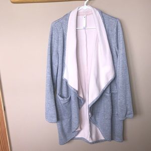 Fabletics Gray Sweater light pink comfy inside